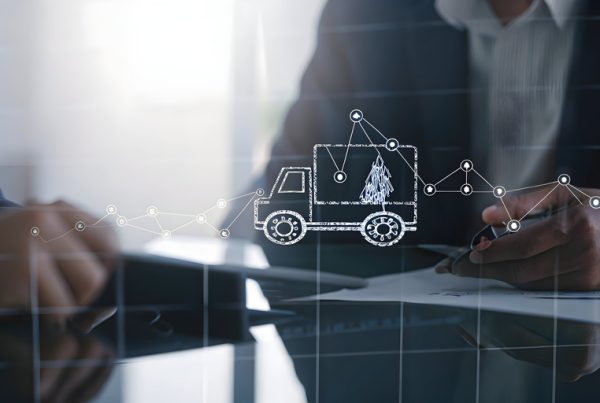 Gestão de despesas de frota com análise financeira e indicadores de custos de transporte